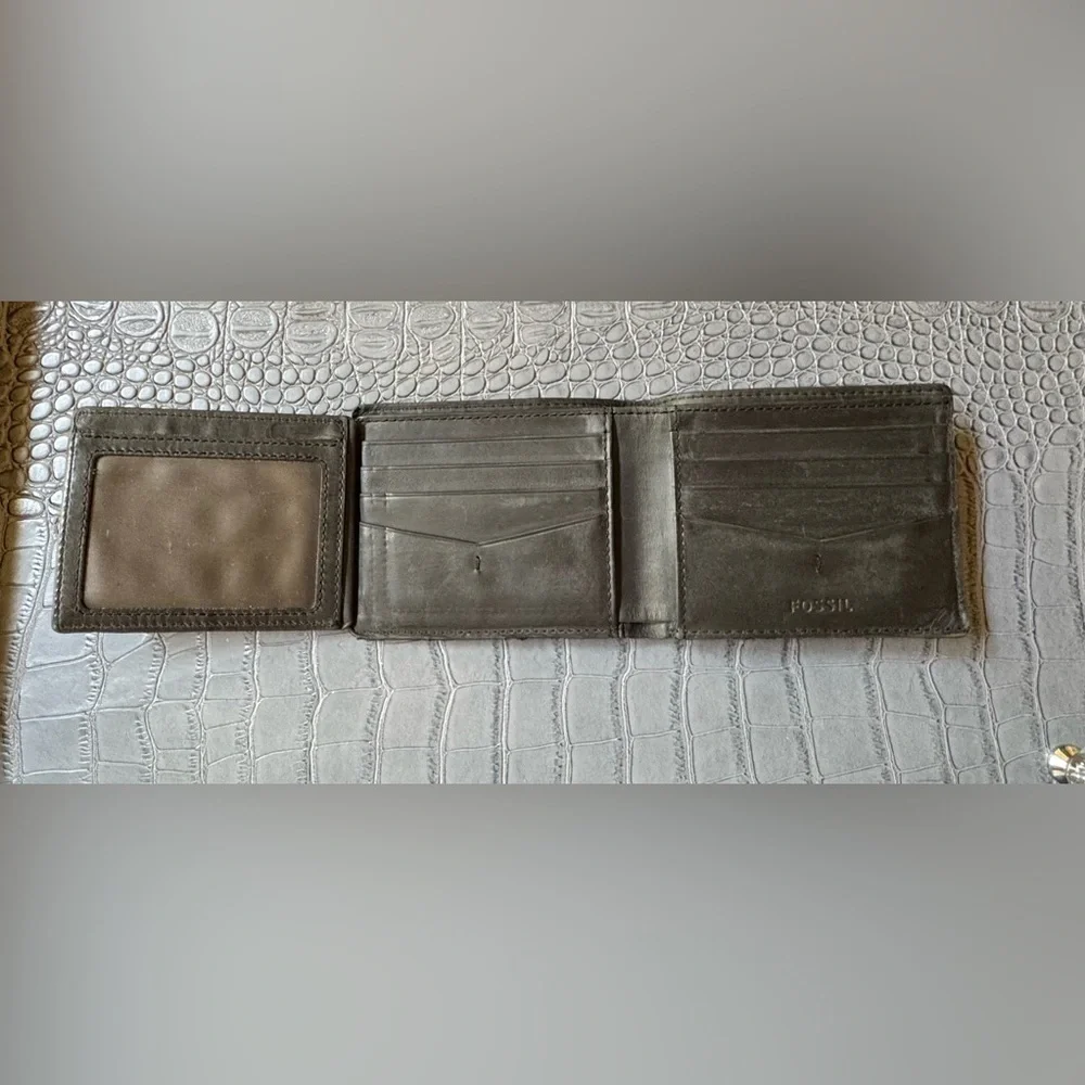 Fossil Black Leather Card Holder